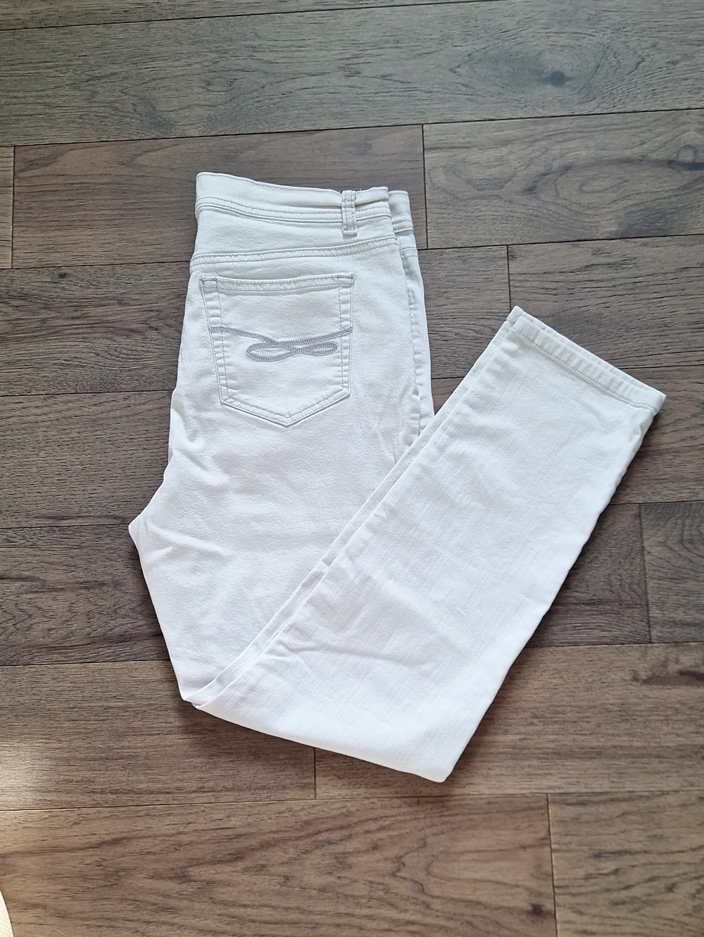 Light blue jeans with blue Stitching Size 10 P